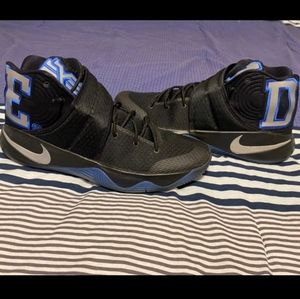 Nike Kyrie 2 - Duke - Basketball - Size 14 - EUC